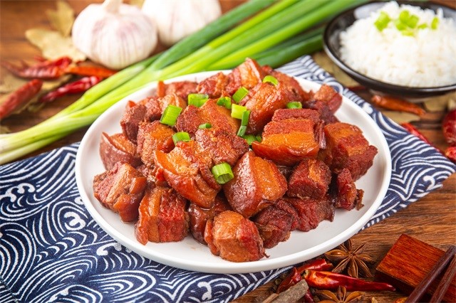高血壓、吃肉、飲食、紅燒肉-康興醫(yī)療器械官網(wǎng)