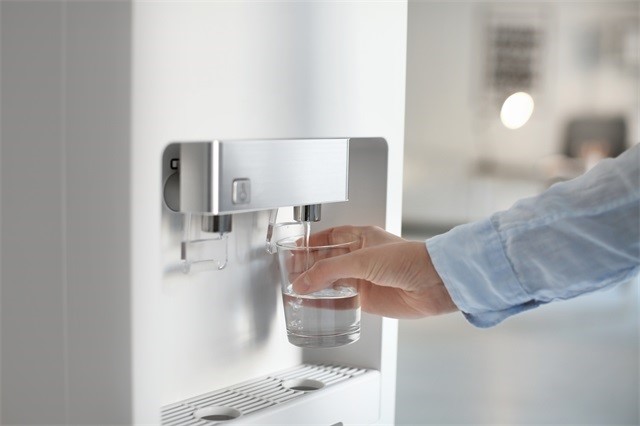喝水、腎臟、飲水機、水杯-康興醫(yī)療器械官網(wǎng)