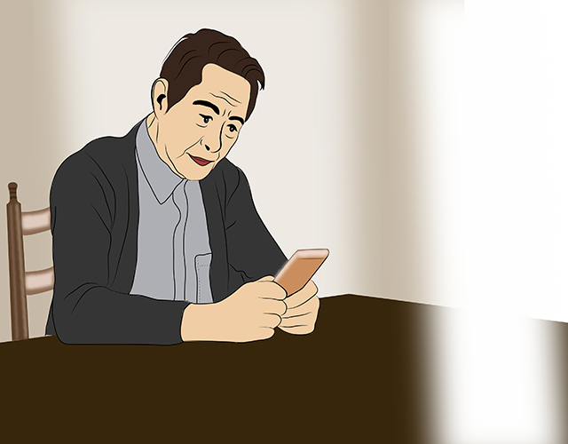 老年人、玩手機(jī)、認(rèn)真-康興醫(yī)療器械官網(wǎng)